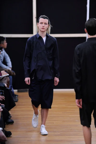Look 12